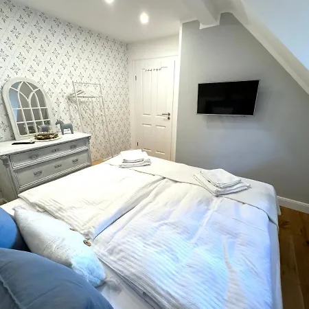 Customflats - Tiefgarage - Frisch Renoviert * Erfurt